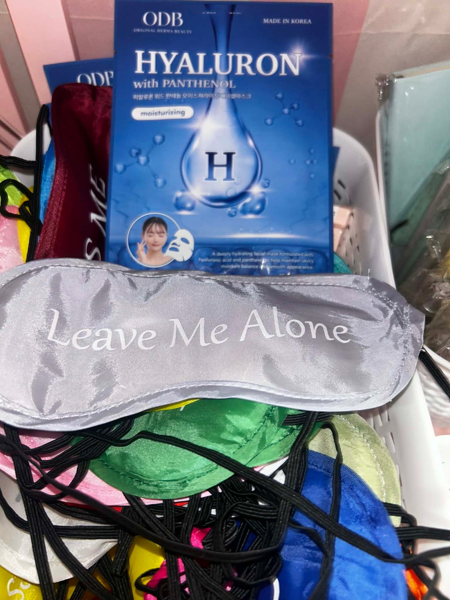 ULTIMATE SCOOP (38+ ITEMS AND 5 LARGE GIFTS)