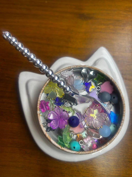 Medium Scoop (15+ items and ONE LARGE GIFT)